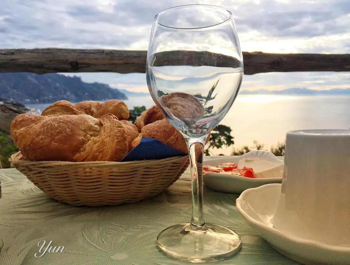 Villa Rina Amalfi 2*,  Itália